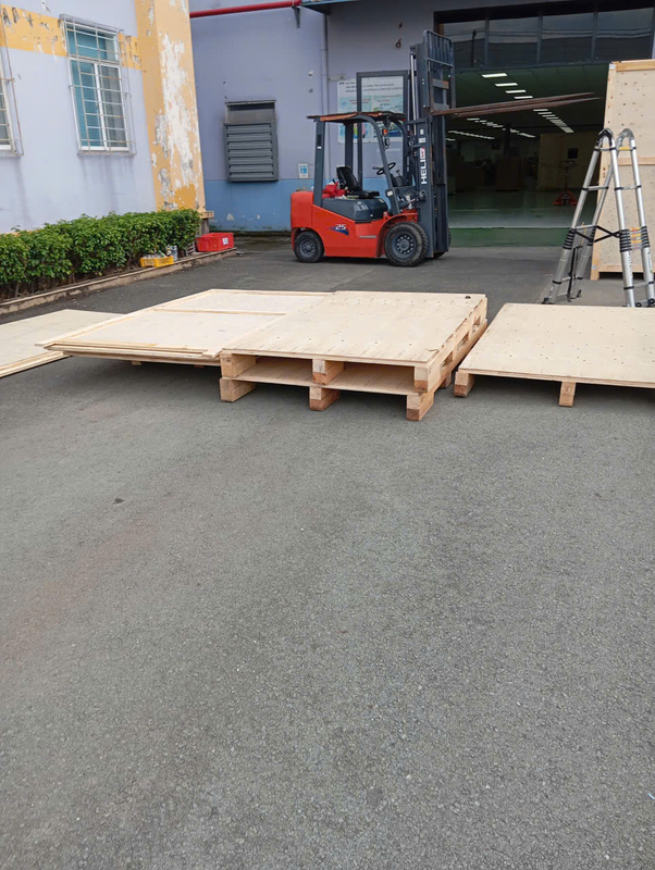 Pallet gỗ